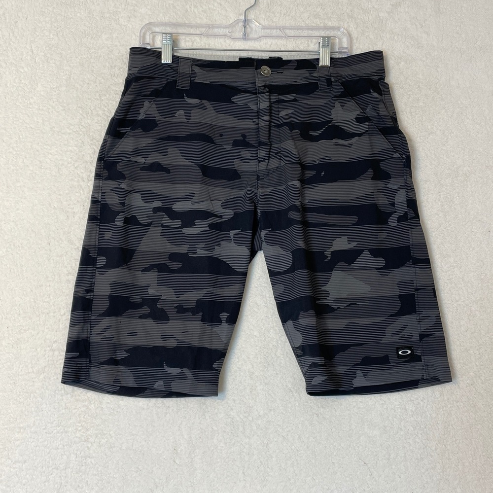 Oakley Mens Camo Hybrid Walk Shorts Grey Black Striped Size 32 441976